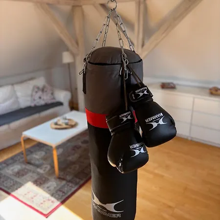 27 * Κόμπουργκ