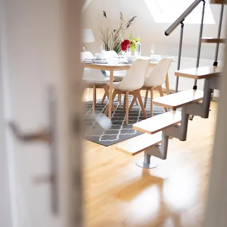 Apartment 27 Coburg