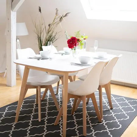 Apartment 27 Coburg